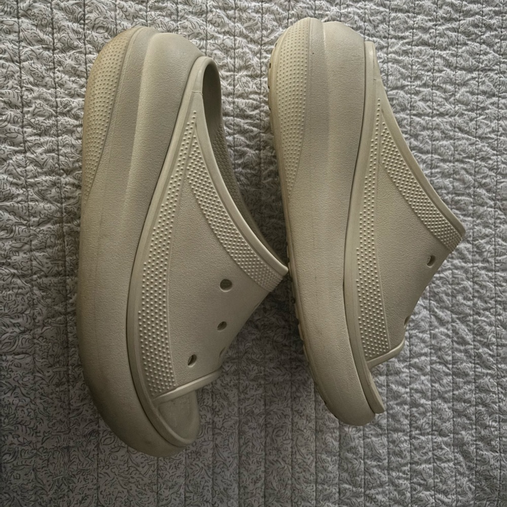 CROCS WOMENS CRUSH COMFORT PLATFORM SLIDE Beige  SIZE 10 - Picture 3 of 6